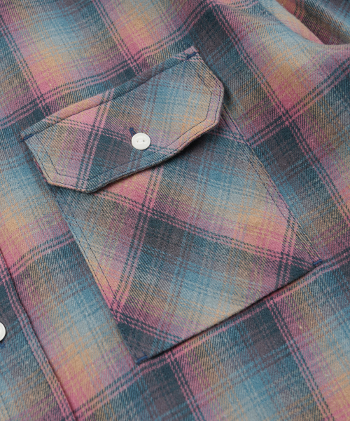 FRIZMWORKS(フリズムワークス)の「FLANNEL CHECK WORK SHIRT _ EMERALD PINK(シャツ/ブラウス・メンズ・その他・MEDIUM/LARGE/X-LARGE/SMALL)」の5枚目の写真