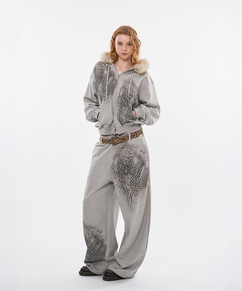 WISH FOR EVER(ウィッシュフォーエバー)の「ZEBRA & LEOPARD PRINT CURVE SWEAT PANTS / ゼブラ&レオパードプリントカーブスウェットパンツ(スウェットパンツ・メンズ・グレー/ブラック・LARGE/MEDIUM/SMALL)」の9枚目の写真