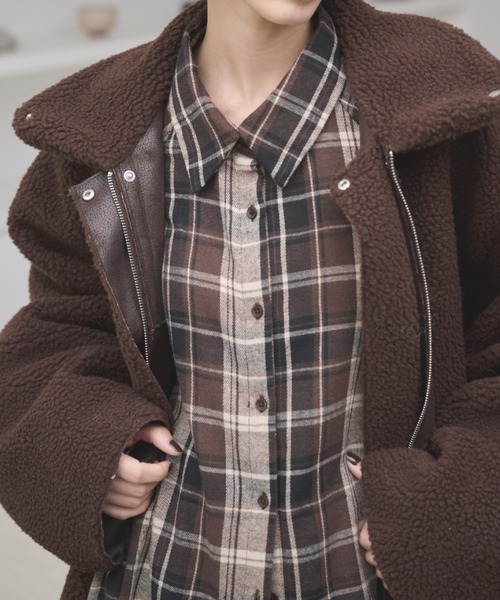 AIC.（エーアイシー）の「4WAYリバーシブルムートンライクコート（ムートンコート・レディース・ブラウン/ライトブラック・FREE）」の6枚目の写真