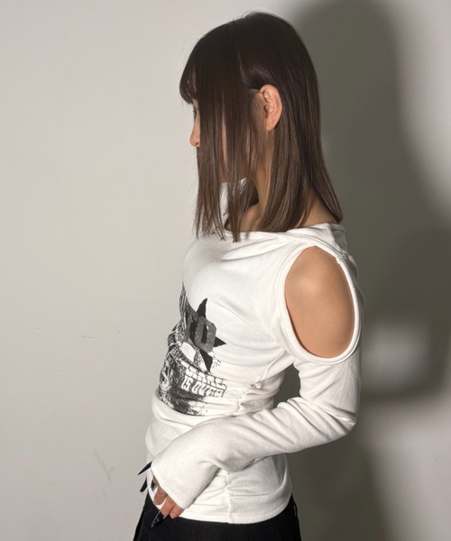 .KOM(ドットコム)の「A'GEM/9 × .kom 『.KOMZ/ドットケーオーエムゼット』 デザインロングスリーブ(Tシャツ/カットソー・レディース・ブラック/ホワイト/ブラウン・FREE)」の19枚目の写真