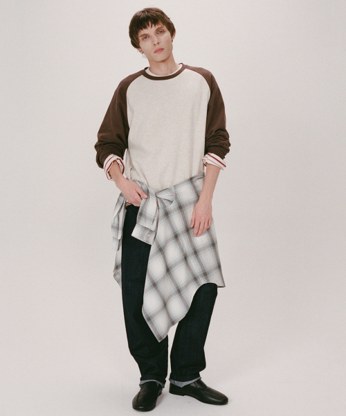 SHIRTER(シャーター)の「BRUSHED REGLAN SWEATSHIRT (BROWN)(スウェット・メンズ・その他・SMALL/MEDIUM/LARGE)」の8枚目の写真