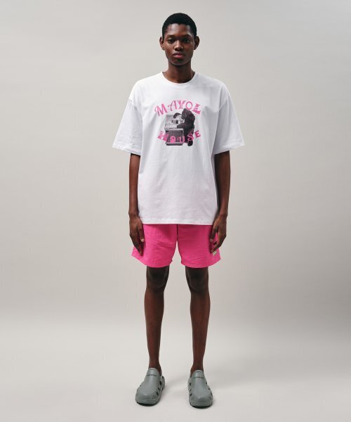 MAYOL（マイヨール）の「KING KONG グラフィック 半袖 ユニセックス Tシャツ_ホワイト（Tシャツ/カットソー・メンズ・その他・LARGE/X-LARGE/MEDIUM）」の2枚目の写真