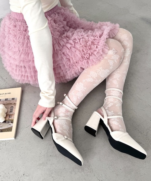 Loueme(ルエム)の「アンクルストラップミュールパンプス(パンプス・レディース・オフホワイト/ブラック・24.5cm/23.5cm)」の15枚目の写真