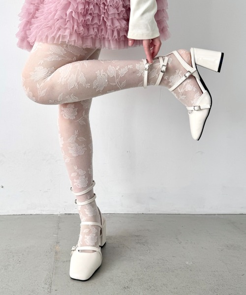 Loueme(ルエム)の「アンクルストラップミュールパンプス(パンプス・レディース・オフホワイト/ブラック・24.5cm/23.5cm)」の14枚目の写真