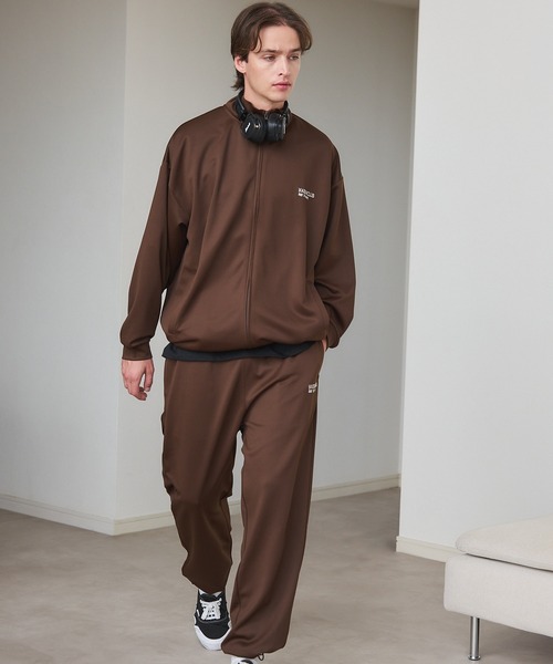 MAISON CLUB（メゾンクラブ）の「【MAISON CLUB】Professional Essential Stretch Track Jacket KKP　/　エッセンシャルストレッチトラックジャケット　ジャージ　AENNOYORK（ジャージ・メンズ・ブラック/グレー/ブラウン・M/L）」の13枚目の写真