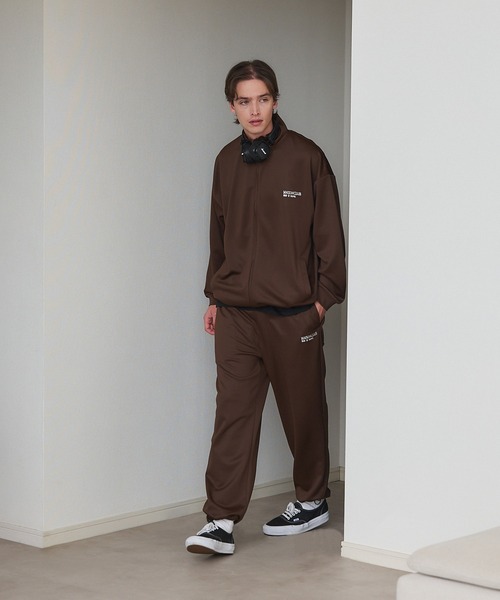 MAISON CLUB（メゾンクラブ）の「【MAISON CLUB】Professional Essential Stretch Track Jacket KKP　/　エッセンシャルストレッチトラックジャケット　ジャージ　AENNOYORK（ジャージ・メンズ・ブラック/グレー/ブラウン・M/L）」の11枚目の写真
