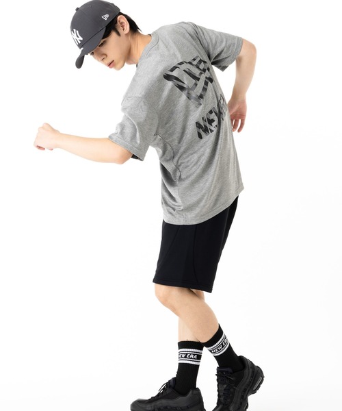 NEW ERA(ニューエラ)の「ニューエラ パフォーマンスアパレル 半袖Tシャツ(Tシャツ/カットソー・メンズ・グレー/ブラック・XL/L/S/M/XXL)」の16枚目の写真