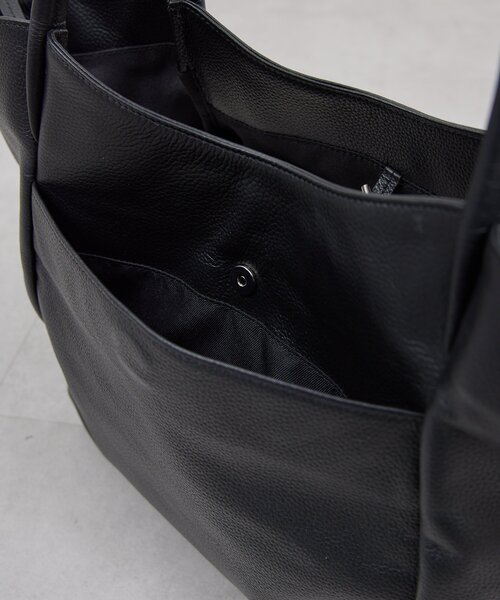 GALLARDAGALANTE（ガリャルダガランテ）の「【2.718】シュリンクレザートート（トートバッグ・レディース・ブラック/グレイッシュベージュ・FREE）」の13枚目の写真