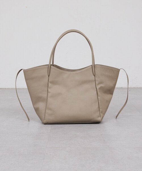 GALLARDAGALANTE（ガリャルダガランテ）の「【2.718】シュリンクレザートート（トートバッグ・レディース・ブラック/グレイッシュベージュ・FREE）」の17枚目の写真