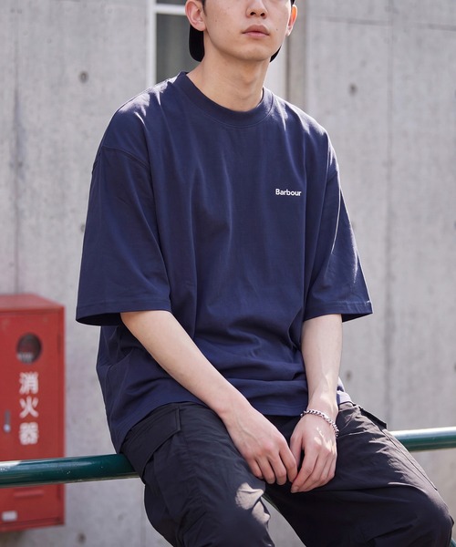 Barbour(バブアー)の「【Barbour】barbour dalton logo os t-shirt(Tシャツ/カットソー・メンズ・オリーブ/ブラック/ホワイト系1/ネイビー/ブルー/ホワイト/グリーン・34/42/40/38/36)」の6枚目の写真