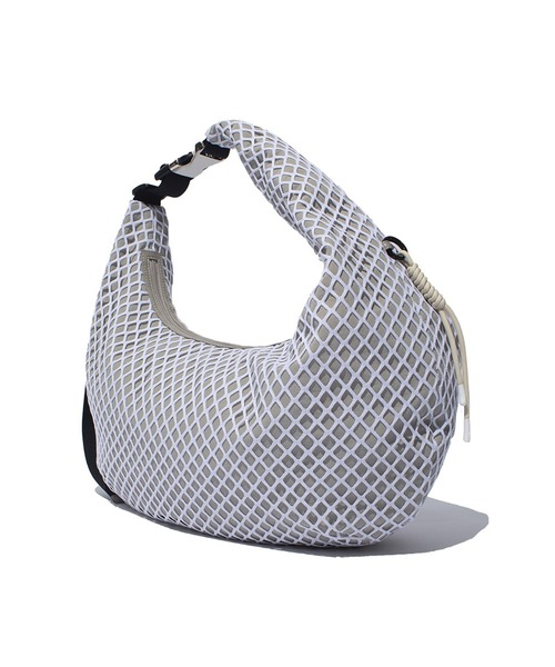 F/CE. (エフシーイー)の「F/CE. MESH BIG SHOULDER TOTE / エフシーイー メッシュ ビッグショルダートート(ショルダーバッグ・レディース・ブラック/ベージュ・FREE)」の6枚目の写真