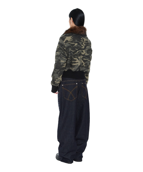 AAKAM（アーカム）の「Double Knee Lettering Denim Pants (Blue)（デニムパンツ・レディース・その他・1/2）」の6枚目の写真