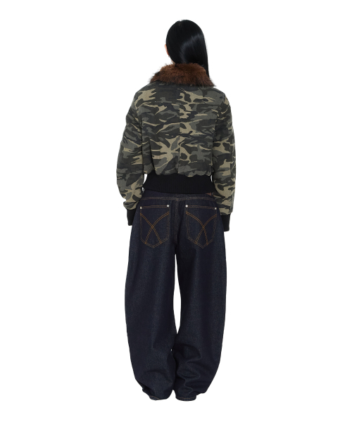 AAKAM（アーカム）の「Double Knee Lettering Denim Pants (Blue)（デニムパンツ・レディース・その他・1/2）」の7枚目の写真