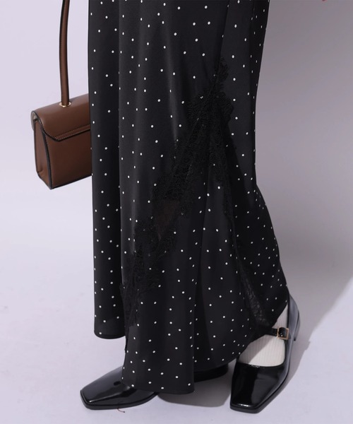 Rirandture（リランドチュール）の「レーストリムマーメイドスカート（スカート・レディース・オフホワイト/ブラック・0/1/2）」の8枚目の写真