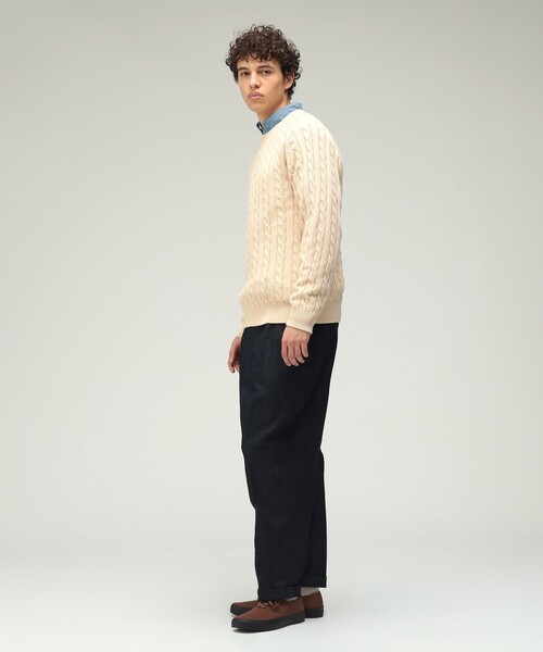 BEAMS PLUS(ビームスプラス)の「Crew Cable(ニット/セーター・メンズ・グレー/ブルー/ブラック/オリーブ/ホワイト/ブラウン/レッド/ベージュ/イエロー/ネイビー・SMALL/MEDIUM/LARGE/X-LARGE)」の13枚目の写真