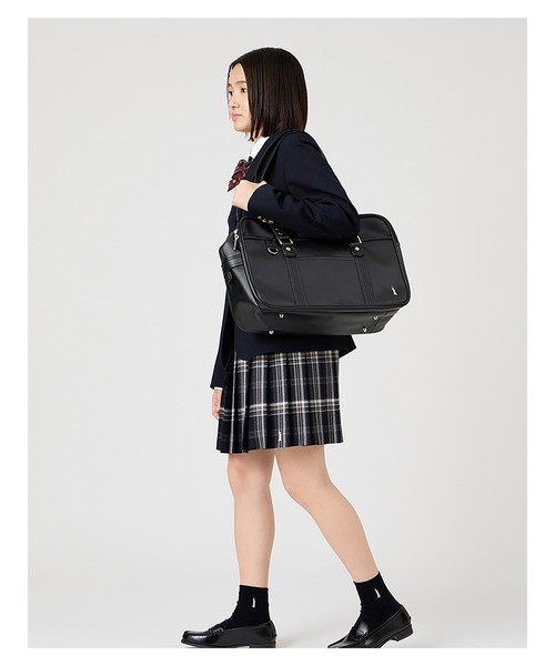 EASTBOY（イーストボーイ）の「イーストボーイ スクバ 合皮 バッグ スクール 中学生 高校生 通学 鞄 女子用 スクールバッグ スクバデコ 学生鞄 女子高生 学生服  （ショルダーバッグ・キッズ・ブラック/ブラウン・F）」の10枚目の写真