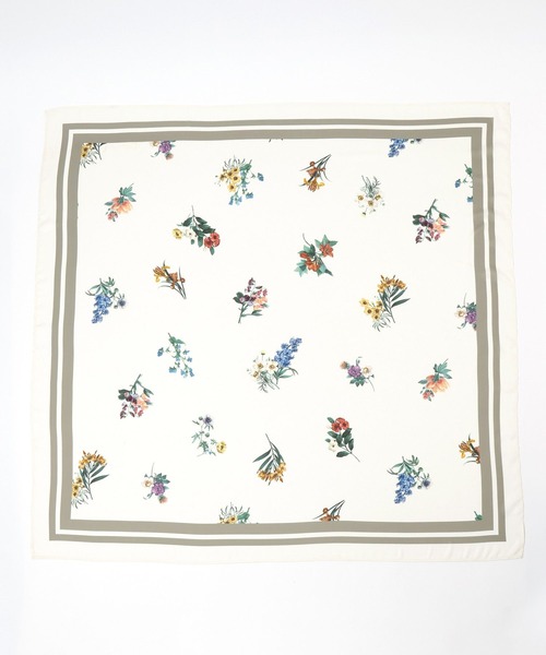 Andemiu（アンデミュウ）の「ボタニカルフラワースカーフ642780（バンダナ/スカーフ・レディース・ネイビー/アイボリー・FREE）」の15枚目の写真