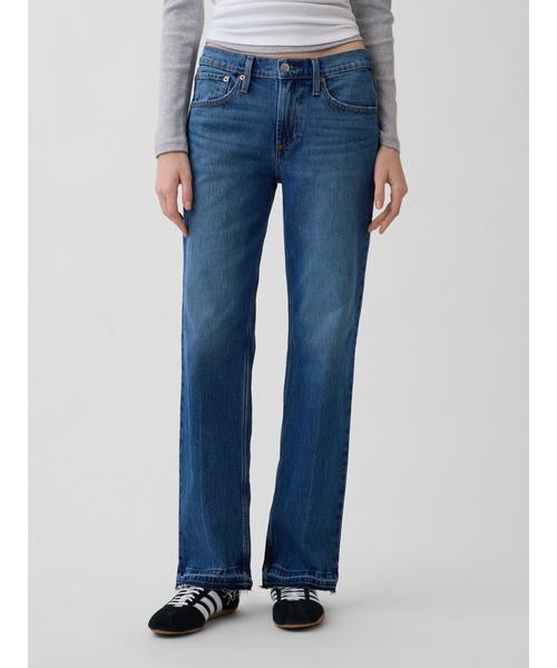 GAP(ギャップ)の「ミッドライズ リラックスフィット ストレートデニム(デニムパンツ・レディース・インディゴブルー・30/28/27/26/25/24/23/29)」の1枚目の写真