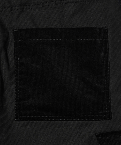 BROWNBREATH(ブラウンブレス)の「TAG CORDUROY CARGO PANTS - BLACK(その他パンツ・レディース・その他・M/L/XL)」の8枚目の写真