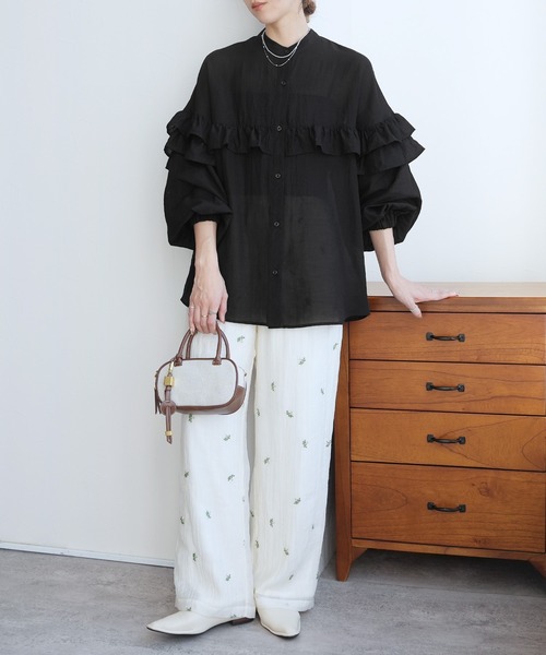 reca（レカ）の「フリルデザインシアーブラウス（シャツ/ブラウス・レディース・オフホワイト/ブルー/ブラック・M）」の7枚目の写真