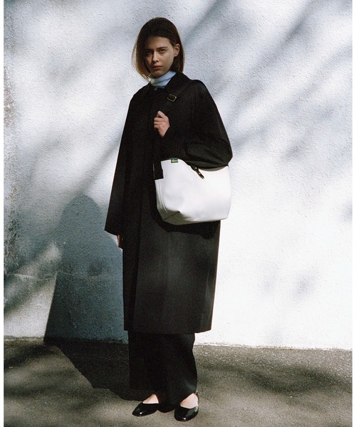 BRADY(ブレディー)の「Brady | ASHDOWN MEDIUM(ショルダーバッグ・レディース・カーキ/ホワイト系その他/ブラック・ONE)」の15枚目の写真