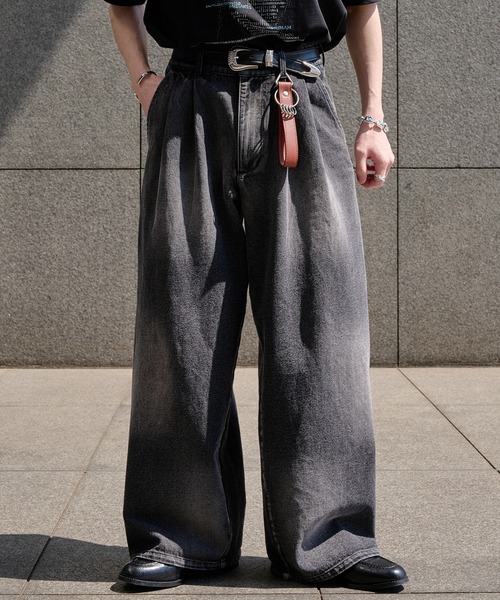 epnok(エプノック)の「アブストラクトワイドデニムスラックス(デニムパンツ・メンズ・ブラック/ブルー・SMALL/MEDIUM/LARGE)」の1枚目の写真