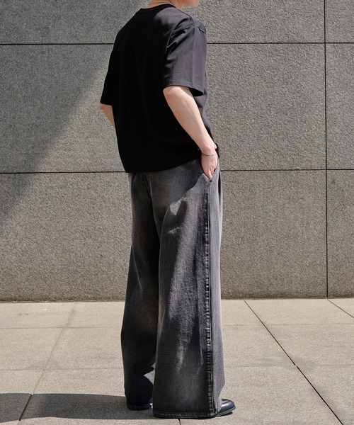 epnok(エプノック)の「アブストラクトワイドデニムスラックス(デニムパンツ・メンズ・ブラック/ブルー・SMALL/MEDIUM/LARGE)」の17枚目の写真