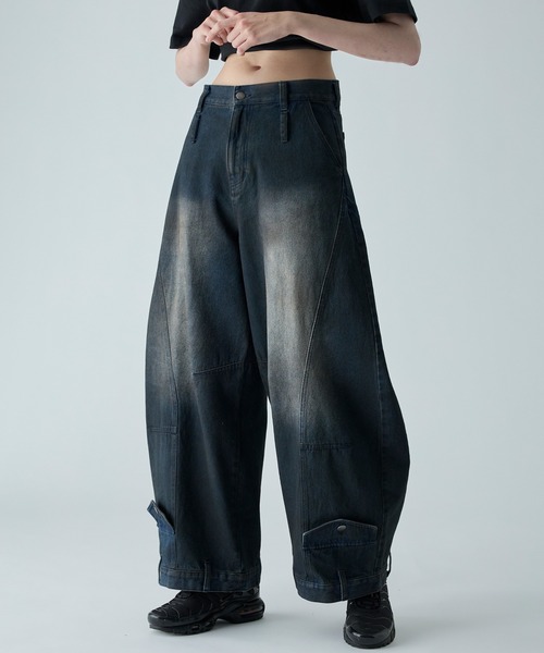 Design Belt Loop Curved Denim Pants / デザインベルトループカーブ