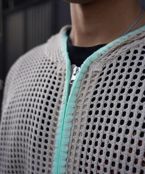 BEAVER(ビーバー)の「B omnivore/ビーオムニボー HAND - STITCH MESH HOODIE(パーカー・メンズ・ブラック/ベージュ・L/M)」の15枚目の写真