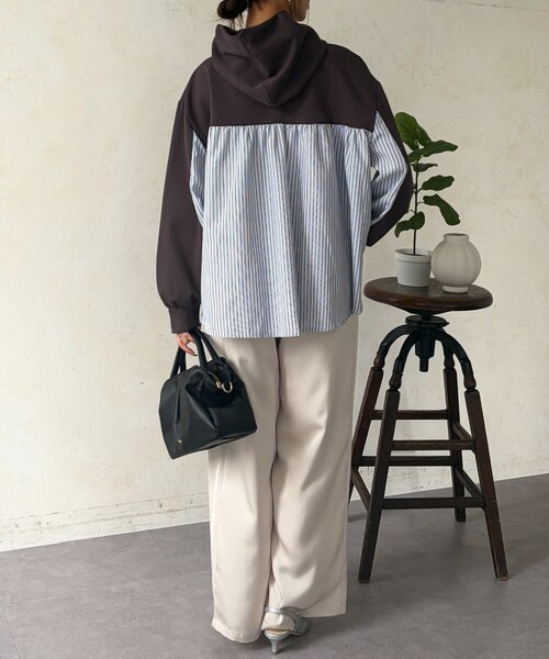Chez toi(シェトワ)の「ダンボールBACKストライプ切替パーカー(Tシャツ/カットソー・レディース・モカ/アイボリー/チャコールグレー・FREE)」の15枚目の写真