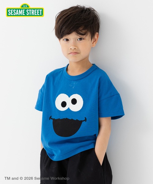 SESAME STREET(セサミストリート)の「〈セサミストリート〉半袖Tシャツ(Tシャツ/カットソー・キッズ・ブルー/レッド・90cm/100cm/110cm/120cm/130cm/140cm)」の1枚目の写真