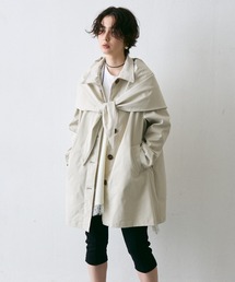 Trish（トリッシュ）の「コンパクトツイルスカーフ付きステンカラーコート（ステンカラーコート）」