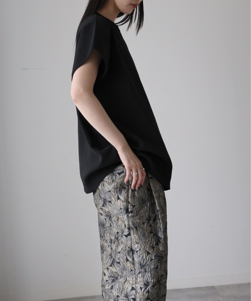 model：164cm. 着用サイズ：FREE