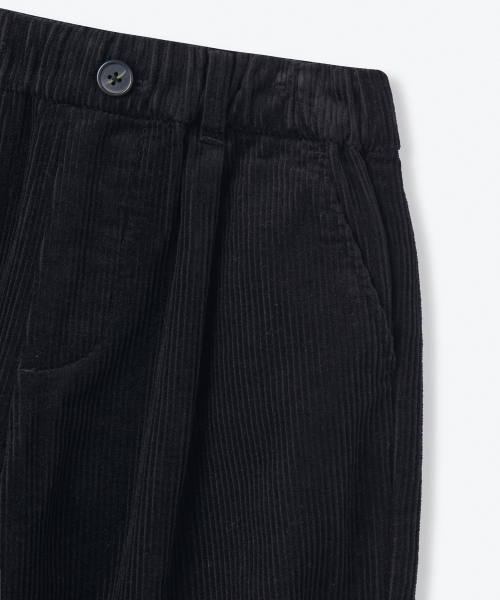 MUSINSA STANDARD KIDS（ムシンサスタンダードキッズ）の「ワンタックワイドバンディングコーデュロイパンツ[ブラック]（その他パンツ・レディース・その他・100/110/120/130/140/150/160）」の2枚目の写真