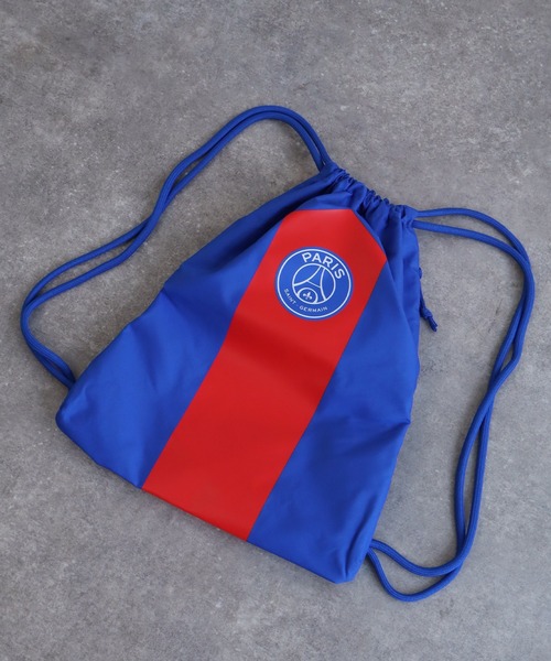 NIKE（ナイキ）の「【NIKE/ナイキ 】×【Paris Saint-Germain/パリサンジェルマン】PSG NK HERITAGE GYM SACK T90/ ヘリテージ ナップサック（バックパック/リュック・メンズ・ブルー・FREE）」の2枚目の写真
