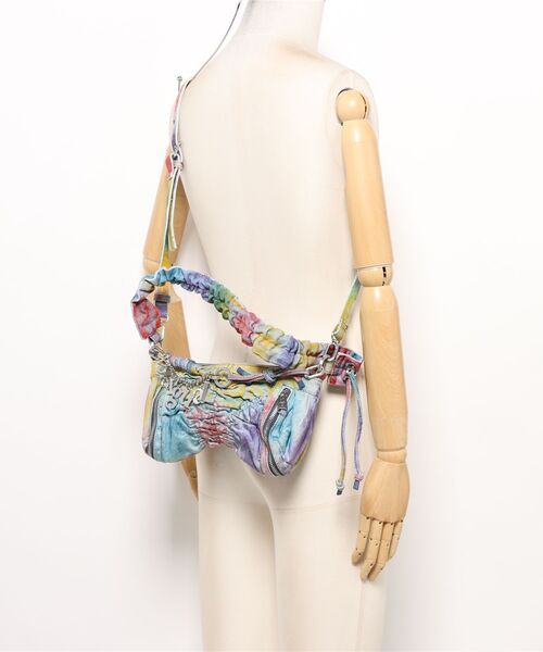 Desigual(デシグアル)の「レインボータイダイプリント×ギャザーハンドルコットンミニクロスボディバッグ(ショルダーバッグ・レディース・マルチ・FREE)」の8枚目の写真