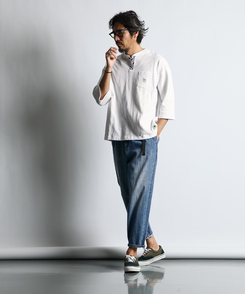 The DUFFER of ST.GEORGE(ザダファーオブセントジョージ)の「LINEN BLEND WEBBING BELT WIDE DENIM:麻混ストレッチ 2タック イージー ワイドテーパード デニムパンツ(デニムパンツ・メンズ・ダークインディゴブルー/インディゴブルー・MEDIUM/SMALL/X-LARGE/LARGE)」の4枚目の写真