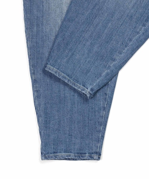 The DUFFER of ST.GEORGE(ザダファーオブセントジョージ)の「LINEN BLEND WEBBING BELT WIDE DENIM:麻混ストレッチ 2タック イージー ワイドテーパード デニムパンツ(デニムパンツ・メンズ・ダークインディゴブルー/インディゴブルー・MEDIUM/SMALL/X-LARGE/LARGE)」の13枚目の写真