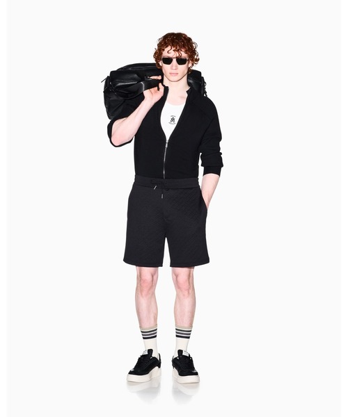 ARMANI EXCHANGE(アルマーニエクスチェンジ)の「【A|X アルマーニ エクスチェンジ】ダイアゴナル オールオーバージャカードロゴ スウェットショーツ(スウェットパンツ・メンズ・ブラック/オフホワイト・X-SMALL/X-LARGE/SMALL/MEDIUM/LARGE)」の8枚目の写真