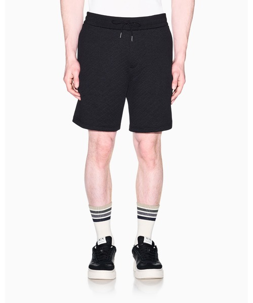 ARMANI EXCHANGE(アルマーニエクスチェンジ)の「【A|X アルマーニ エクスチェンジ】ダイアゴナル オールオーバージャカードロゴ スウェットショーツ(スウェットパンツ・メンズ・ブラック/オフホワイト・X-SMALL/X-LARGE/SMALL/MEDIUM/LARGE)」の6枚目の写真