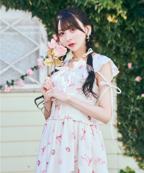 ReAmour(リアムール)の「ストロベリーロングワンピ(ワンピース・レディース・ホワイト/ピンク・FREE)」の10枚目の写真