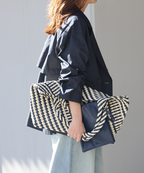 JOURNAL STANDARD relume（ジャーナルスタンダード　レリューム）の「《追加2 / 手洗い可》ハーフトレンチコート（トレンチコート・レディース・ネイビー/ベージュ・38/36）」の21枚目の写真