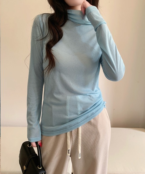 by LEGNA(バイレグナ)の「なめらかシアータートルトップス(Tシャツ/カットソー・レディース・ホワイト/ブラック/ライトブルー/杢グレー・LARGE/MEDIUM)」の4枚目の写真