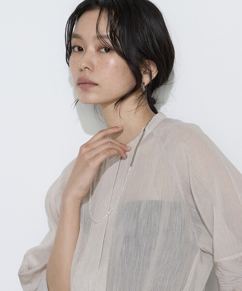 K.T KIYOKO TAKASE(キヨコタカセ)の「リネンポリエステルオーガンジー ラグランスリーブシャツ羽織り(シャツ/ブラウス・レディース・チャコール/キナリ/サックスブルー・9号)」の17枚目の写真