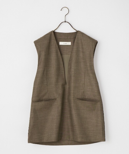 anuke（アンヌーク）の「[anuke/アンヌーク] キーネック オーバーベスト（ベスト・レディース・ブラック/ブラウン・36）」の16枚目の写真