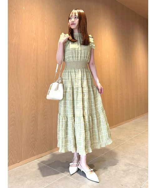 CELFORD(セルフォード)の「【洗える】【接触冷感】フリルシフォンワンピース(ワンピース・レディース・ブラック/ホワイト/ライム・36/38)」の16枚目の写真