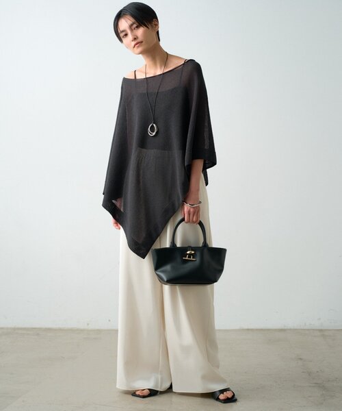 LOUNGEDRESS（ラウンジドレス）の「【JAPAN MADE】アシメニットポンチョ（ポンチョ・レディース・ブラック/ブラウン・FREE）」の4枚目の写真