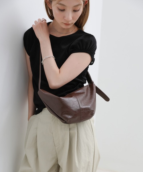 select MOCA（セレクトモカ）の「ムーンデザインワンショルダーバッグ（ショルダーバッグ・レディース・キャメル/ブラック/ブラウン/アイボリー・FREE）」の15枚目の写真