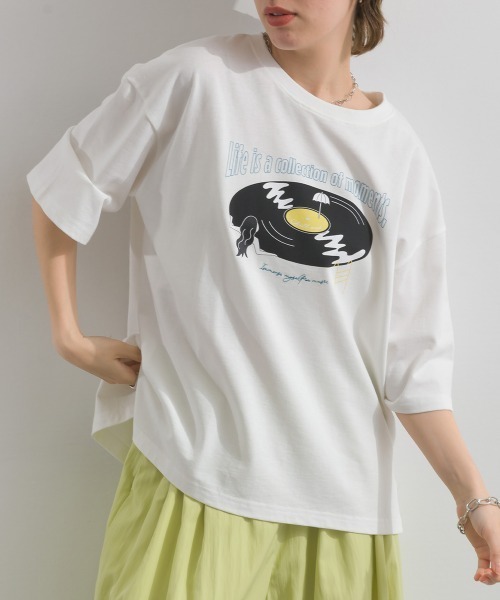 le colis(ルコリ)の「ドライタッチ 天竺 レコード プリント 5分袖 Tシャツ(Tシャツ/カットソー・レディース・ブラック/オフホワイト/ラベンダー/ライトイエロー・FREE)」の2枚目の写真