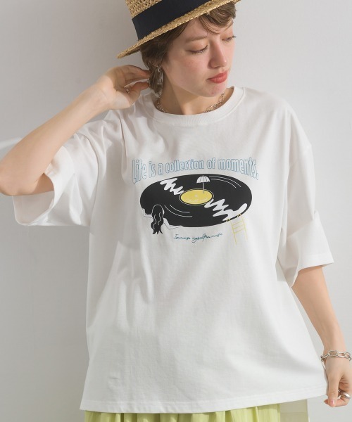 le colis(ルコリ)の「ドライタッチ 天竺 レコード プリント 5分袖 Tシャツ(Tシャツ/カットソー・レディース・ブラック/オフホワイト/ラベンダー/ライトイエロー・FREE)」の5枚目の写真
